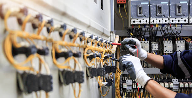 Professional Electrician technician working in Fort Polk North, LA